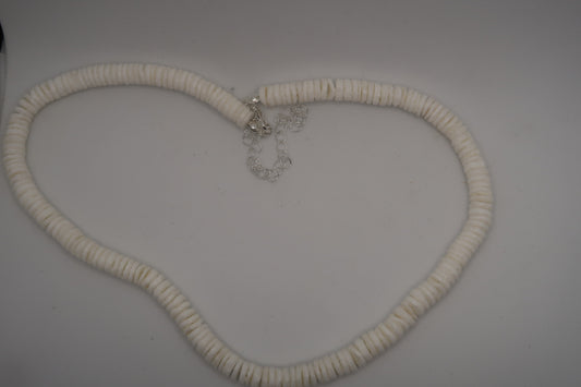 "Sandy" Natural Shells Choker Necklace